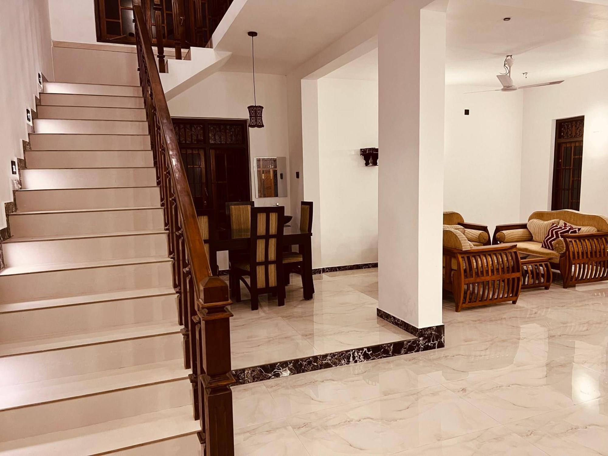 Ahasna Airport Villa Negombo Exteriör bild