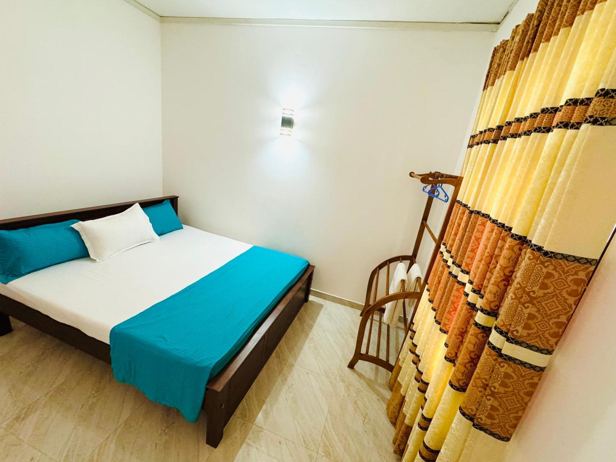 Ahasna Airport Villa Negombo Exteriör bild